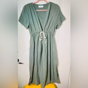 Green Short Sleeve Dress with Drawstring